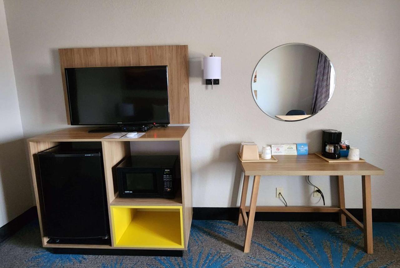 Days Inn By Wyndham Tucumcari Bagian luar foto
